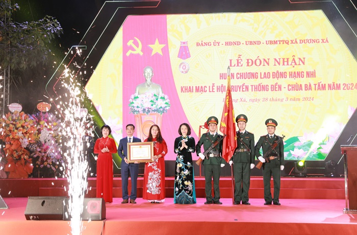 Xã Dương Xá (huyện Gia Lâm) vinh dự đón nhận Huân chương Lao động hạng Nhì